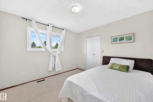 10451 26 Avenue Nw, Edmonton, AB 