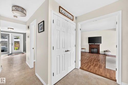 10451 26 Avenue Nw, Edmonton, AB 