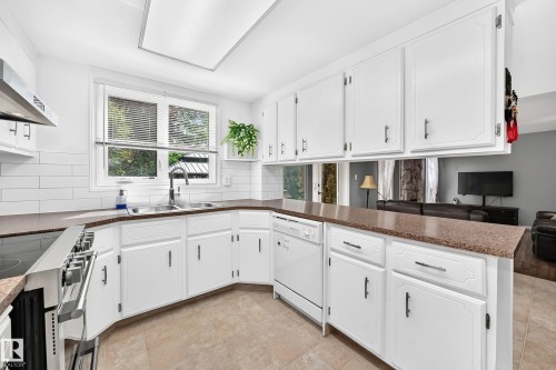 10451 26 Avenue Nw, Edmonton, AB 