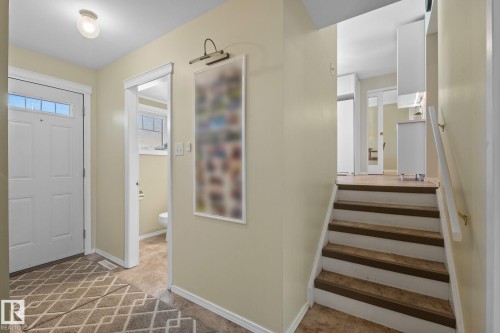 15716 78A Avenue Nw, Edmonton, AB 