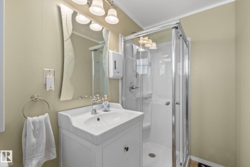 15716 78A Avenue Nw, Edmonton, AB 