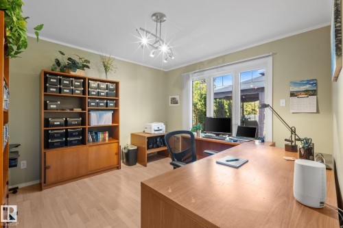 15716 78A Avenue Nw, Edmonton, AB 