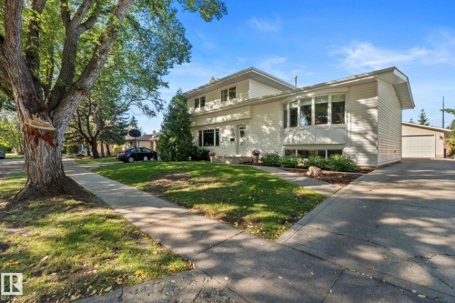 15716 78A Avenue Nw, Edmonton, AB 