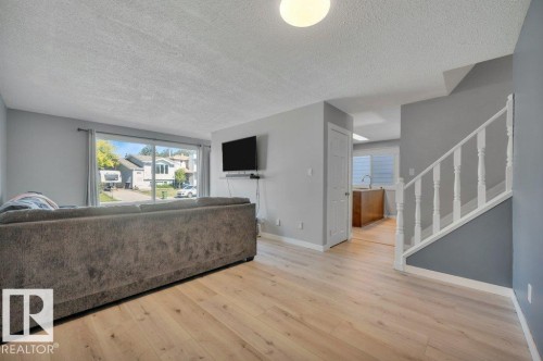 18023 73 Avenue Nw, Edmonton, AB 