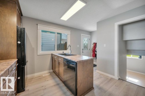 18023 73 Avenue Nw, Edmonton, AB 