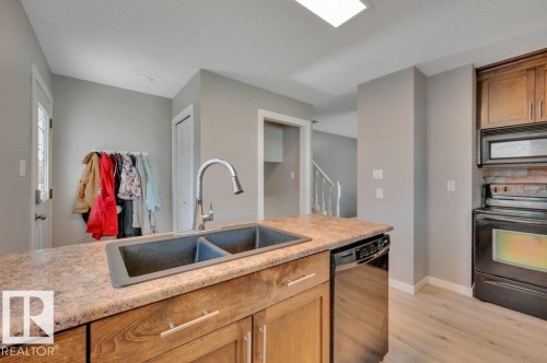 18023 73 Avenue Nw, Edmonton, AB 