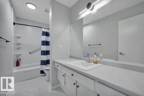 18023 73 Avenue Nw, Edmonton, AB 