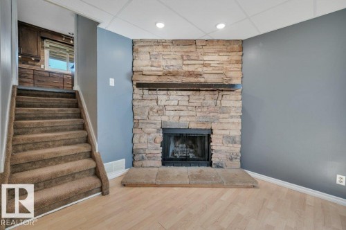 18023 73 Avenue Nw, Edmonton, AB 