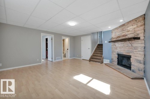 18023 73 Avenue Nw, Edmonton, AB 