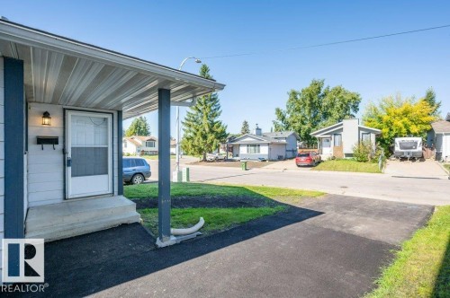 18023 73 Avenue Nw, Edmonton, AB 