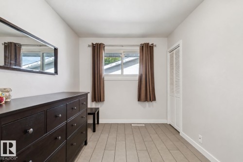16522 104 Avenue Nw, Edmonton, AB 