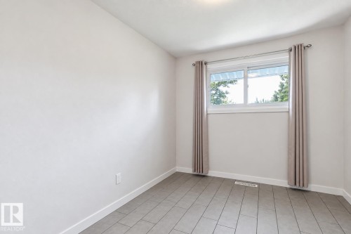 16522 104 Avenue Nw, Edmonton, AB 