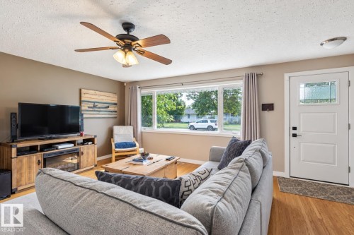 16522 104 Avenue Nw, Edmonton, AB 
