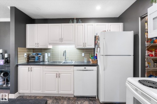 11230 18 Avenue Nw, Edmonton, AB 