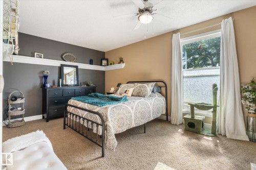 11230 18 Avenue Nw, Edmonton, AB 