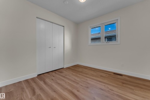 11427 141 Avenue Nw, Edmonton, AB 