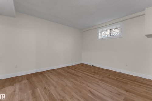 11427 141 Avenue Nw, Edmonton, AB 