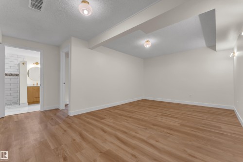 11427 141 Avenue Nw, Edmonton, AB 