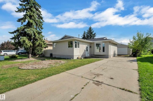 11427 141 Avenue Nw, Edmonton, AB 