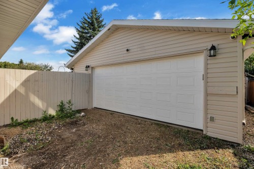 11427 141 Avenue Nw, Edmonton, AB 