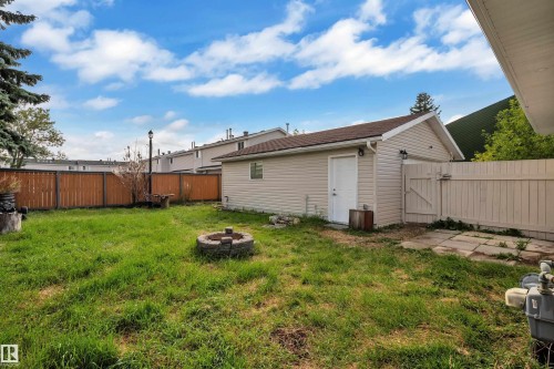 11427 141 Avenue Nw, Edmonton, AB 