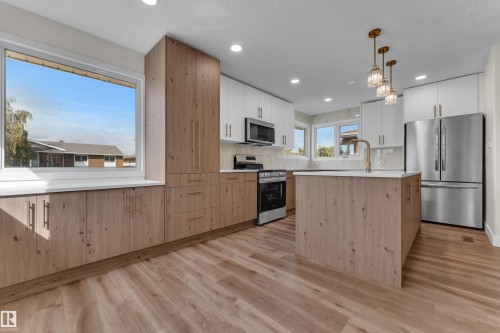 11427 141 Avenue Nw, Edmonton, AB 