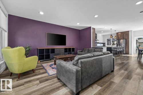 9817 77 Avenue Nw, Edmonton, AB 