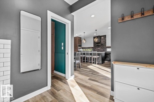 9817 77 Avenue Nw, Edmonton, AB 