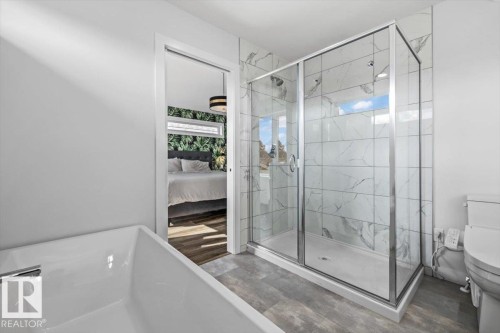 9817 77 Avenue Nw, Edmonton, AB 