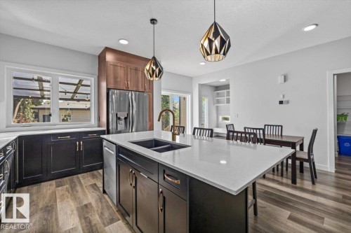 9817 77 Avenue Nw, Edmonton, AB 