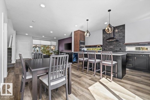 9817 77 Avenue Nw, Edmonton, AB 