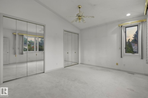 154 Osland Drive Nw, Edmonton, AB 