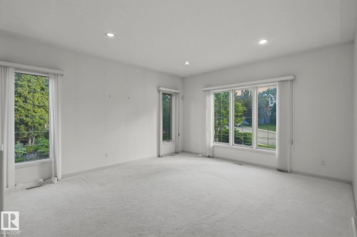 154 Osland Drive Nw, Edmonton, AB 