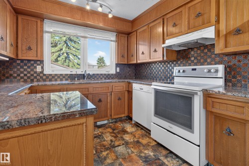 3918 103B Street Nw, Edmonton, AB 