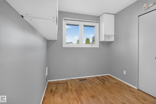 3918 103B Street Nw, Edmonton, AB 