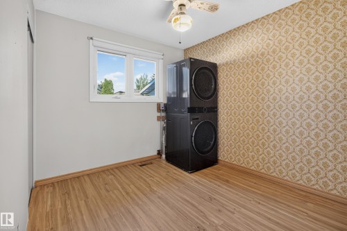 3918 103B Street Nw, Edmonton, AB 