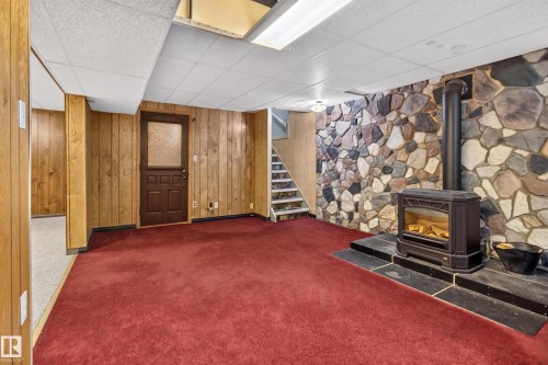 3918 103B Street Nw, Edmonton, AB 
