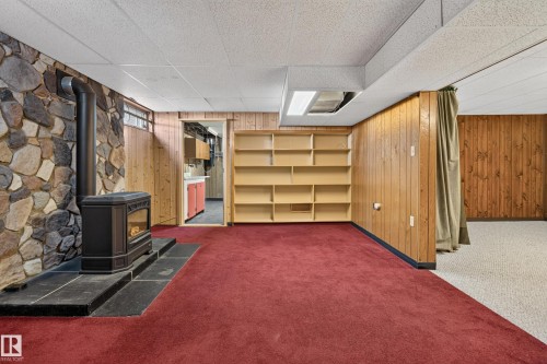 3918 103B Street Nw, Edmonton, AB 