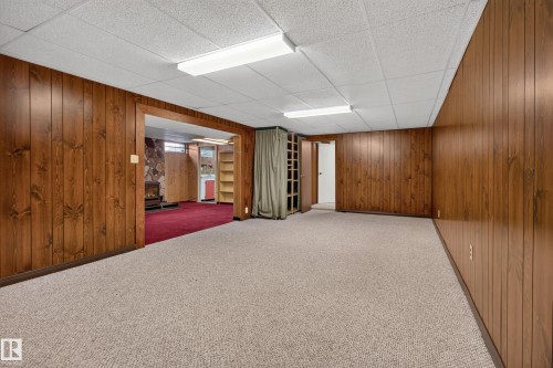 3918 103B Street Nw, Edmonton, AB 