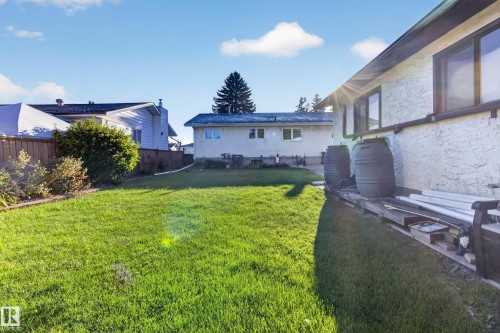 3918 103B Street Nw, Edmonton, AB 