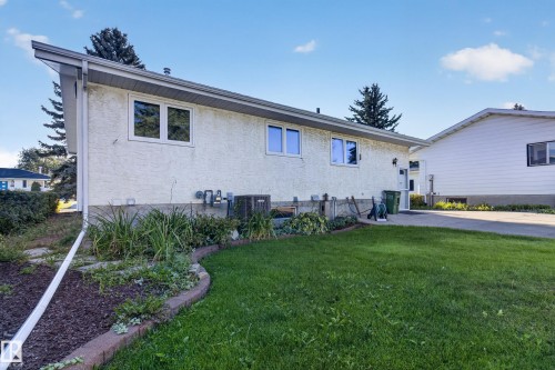 3918 103B Street Nw, Edmonton, AB 