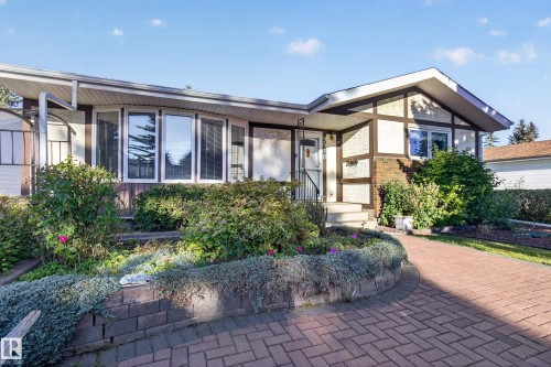 3918 103B Street Nw, Edmonton, AB 