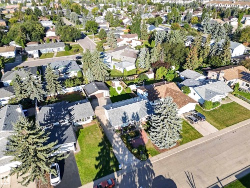 3918 103B Street Nw, Edmonton, AB 