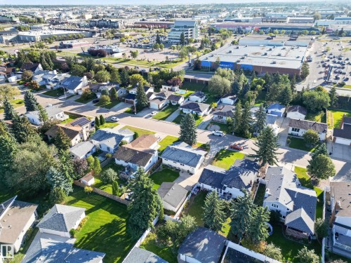 3918 103B Street Nw, Edmonton, AB 