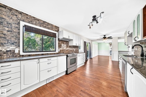 9703 160 Street Nw, Edmonton, AB 