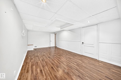 9703 160 Street Nw, Edmonton, AB 