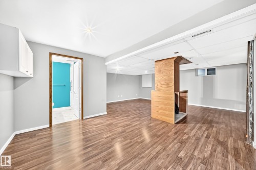 9703 160 Street Nw, Edmonton, AB 