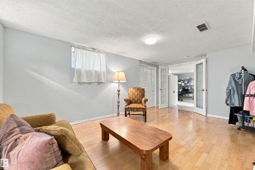 12111 95 Street Nw, Edmonton, AB 