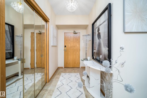 #208 11260 153 Av Nw, Edmonton, AB 