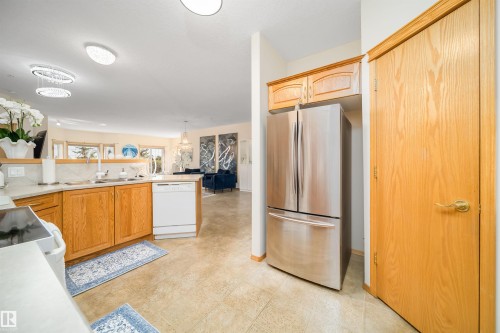 #208 11260 153 Av Nw, Edmonton, AB 